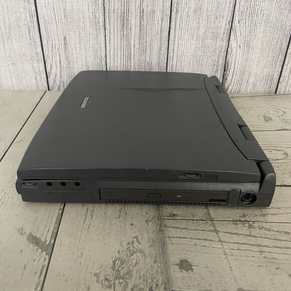 Vintage Toshiba Satellite 2515CDS Laptop Notebook - For Parts/Repair - Picture 9 of 11